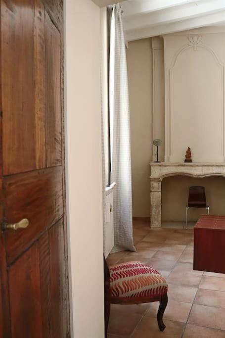 Uzes Centre Quartiers Des Arts Charme De L'Ancien Apartment Ngoại thất bức ảnh
