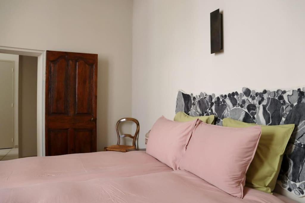 Uzes Centre Quartiers Des Arts Charme De L'Ancien Apartment Ngoại thất bức ảnh
